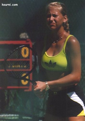 anna7.jpg (25985 bytes)